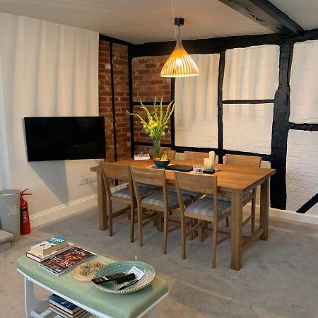 Hideaway Holiday Apartment Salisbury Ngoại thất bức ảnh