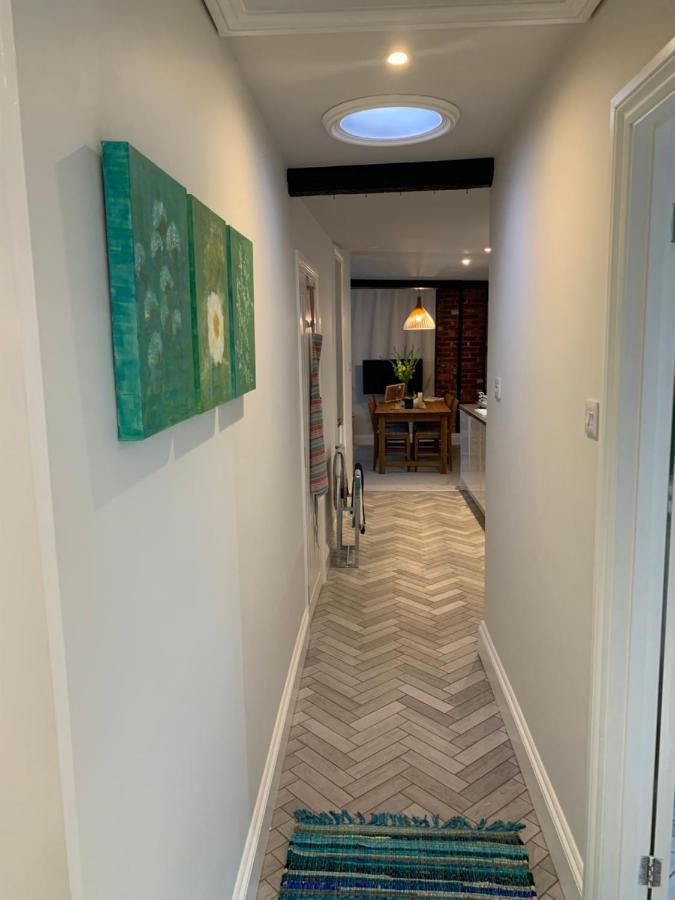 Hideaway Holiday Apartment Salisbury Ngoại thất bức ảnh
